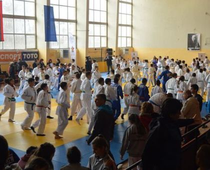 Над 700 участници в Коледния джудо турнир на Локо (София)