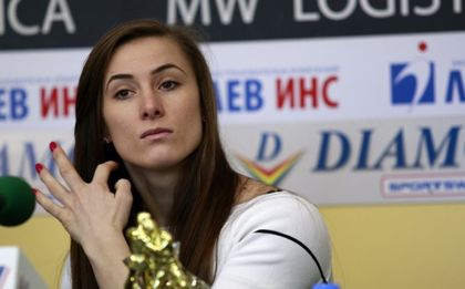 Сребро и олимпийска квота за Ивелина Илиева