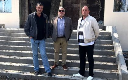 Гергов, Чакмаков и Барчовски се запознаха с работата по новата зала на