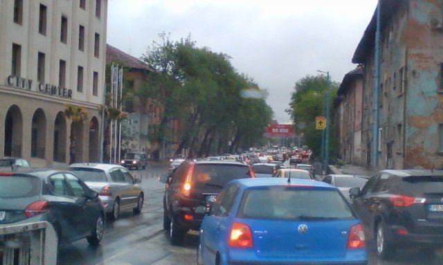 Автомобилна напаст! 100 000 коли влизат в Пловдив на ден, кметът сериозно притеснен