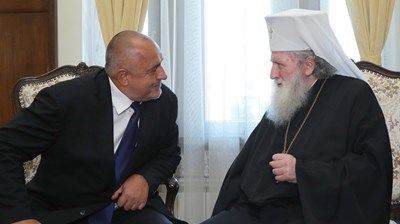 Борисов: Заплатите на проповедниците ще се приравнят с учителските
