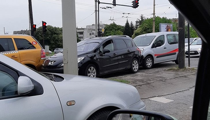 Верижна катастрофа на булевард 