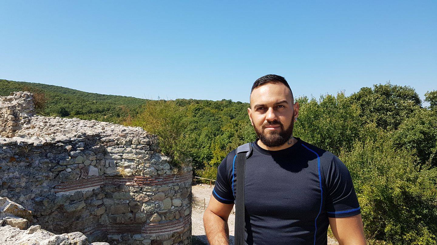 Педагогът Лазар Атмаджов: Бъдете родителите, с които искате децата ви да се гордеят!