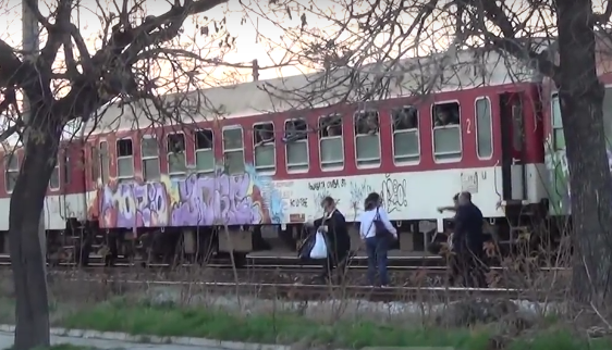 Загиналият под влака в Пловдив - млад мъж само с телефон и ключове