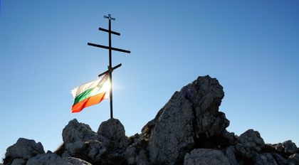 Новите еничари срещу патриотизма