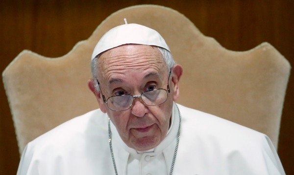 Папа Франциск сравни аборта с 