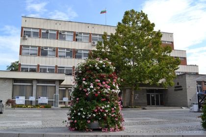 Зам.-кметът на Казанлък Лилия Цонкова: За нас е важно децата да се чувстват добре, да имат всички необходими условия, за да се развиват и да остават в общината