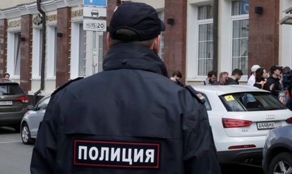 Като на кино: Бандити извадиха пистолети в съд в Москва