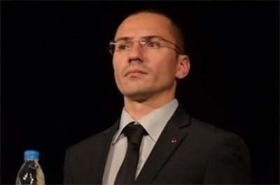 Джамбазки към Карадайъ: Не, няма да има задължително изучаване на турски в българските училища!