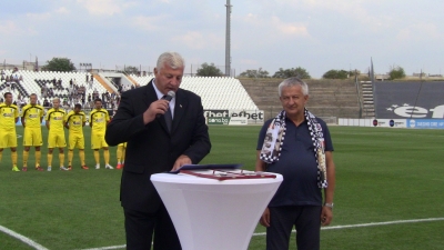 PlovdivDerbyTV: Бойко Борисов с поздравително писмо по случай юбилея на Локомотив