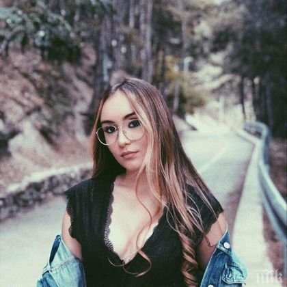 Дара Екимова избухва с кавър Ариана Гранде и Тото (ВИДЕО)