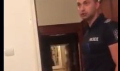 Полицай към млади футболисти: Ей дрисльовци, ще ви почупя от бой всичките като мастии тука (ВИДЕО)