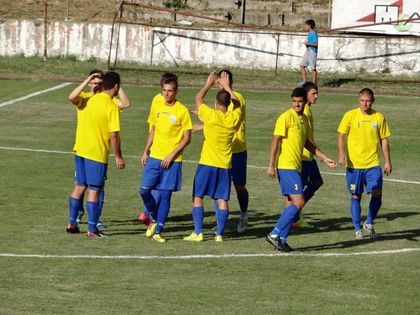 Марица живна с 3:1 в Карлово, Спартак прави
1:1