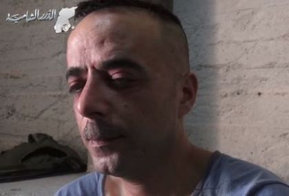 Терористите плениха пилота на падналия в Сирия самолет, показват как го мъчат (ВИДЕО)