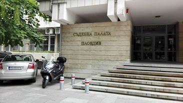 Джебчийка, откраднала телефон от пловдивчанка, отива на съд
