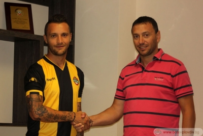 ЕКСКЛУЗИВНО в PlovdivDerby.com: Орлин Старокин приключи с Ботев Пловдив!