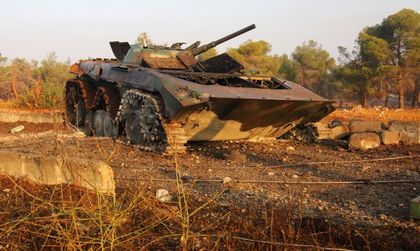 Бомбандировки и боеве в покрайнините на Алепо