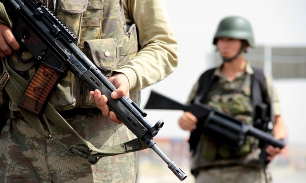 Турция сплашена: Няма да праща войски към Ирак
