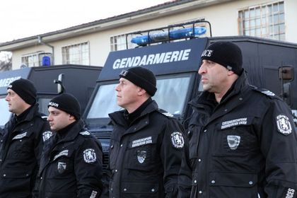 Пияни роми пребиха българи в село - жандармерията хукна натам