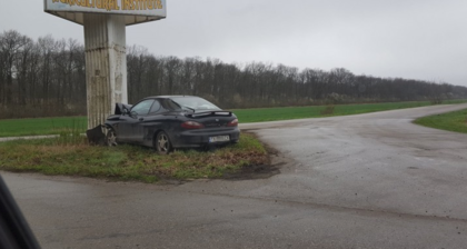 Кола с две деца се вряза в билборд на АМ Тракия, едното е в болница