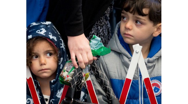 96 000 самотни деца са потърсили убежище в ЕС през 2015 г.