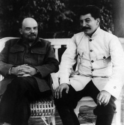 Д-р Тотко Найденов: Шизофреникът Сталин избива милиони руснаци
