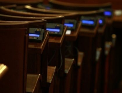 Продължава гласуването на Бюджет 2017