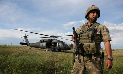 Турски военни нахлуха в Сирия, направиха КПП