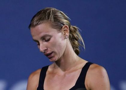Каратанчева изхвърча от турнира в Сидни