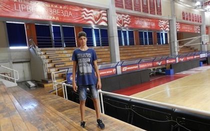 Български младеж с трансфер в Цървена звезда