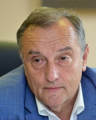 Шефът на пътната агенция: Спираме тировете на 21 декември