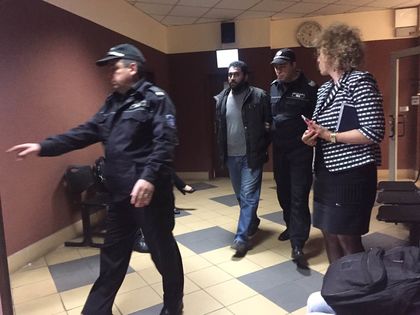 Пловдивският съд не се смили над иранеца, вкарал консерви за 14 милиона в България (СНИМКИ)