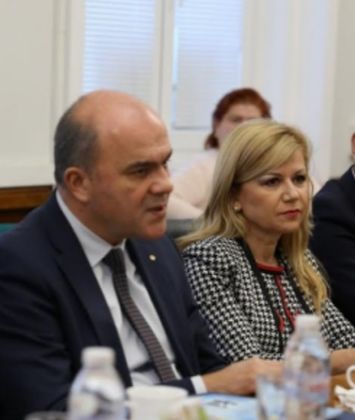 ГЕРБ: Народният представител Светлана Ангелова и министърът на труда и социалната политика Бисер Петков ще посетят Русе и Две могили на 12 април