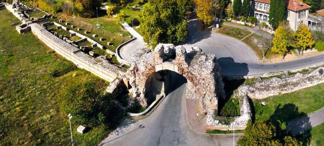 В Хисаря се размърдаха, гласуват повече, в Карловско - 27%