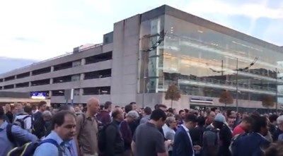 Летището в Брюксел отново работи след пожара, очакват се закъснения на полетите
