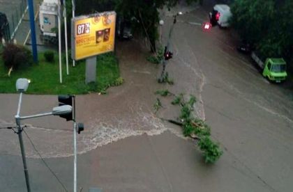 Кметът Тодоров: Бурята нанесе сериозни щети, няма данни за пострадали хора