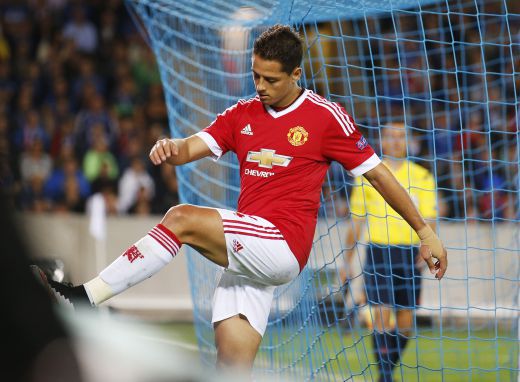 Арсенал връща Чичарито във Висшата лига?