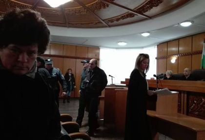 Бащата, залял сина си с бензин край Пловдив: Не исках да го убия, само да го сплаша