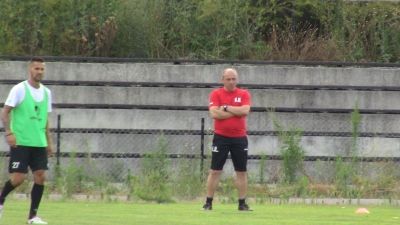 СНИМКИ: Илиан Илиев захвърли патериците