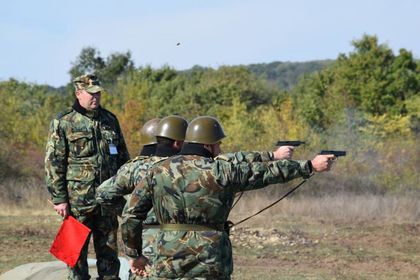 Учебни стрелби на "Тюлбето" и през март