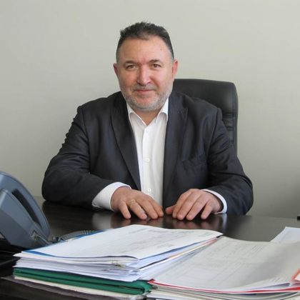Д-р Емил Кабаиванов, кмет на Карлово: Дойдох на поклонението с голяма мъка, тъй като празнината, която Красимир Узунов ни остави, не може да бъде запълнена