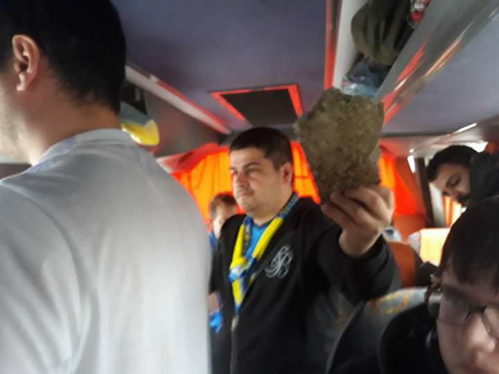 Изпотрошиха автобуса на панагюрските фенове на „Левски“. Няма пострадали