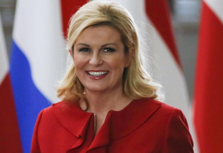Светът се прехласна по пищните форми на хърватската президентка (ВИДЕО/СНИМКИ)