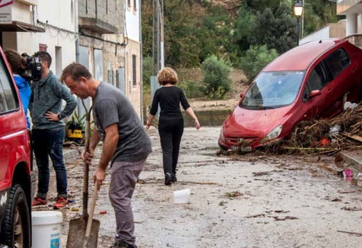 Британски и германски туристи са сред загиналите при потопа в Майорка, жертвите стават все повече
