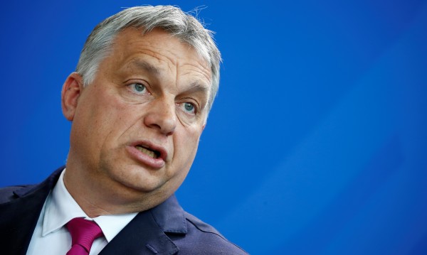 Орбан: Ако управлявах като Меркел, щяха да ме изгонят!