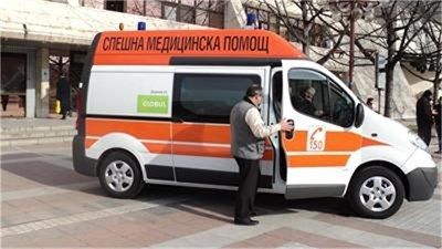 Ритнато от кон дете бере душа