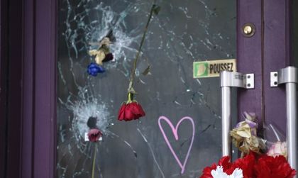 Защо джихадистите удариха Париж – Града на любовта?