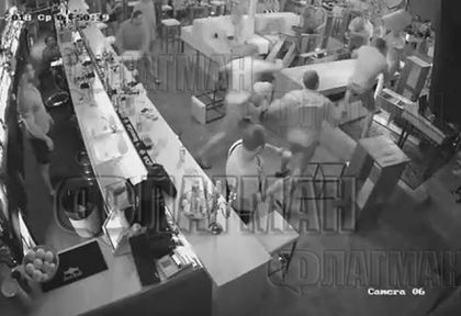 Нова версия за мелето на батките в плажен бар в Бургас, замесени са и момичета