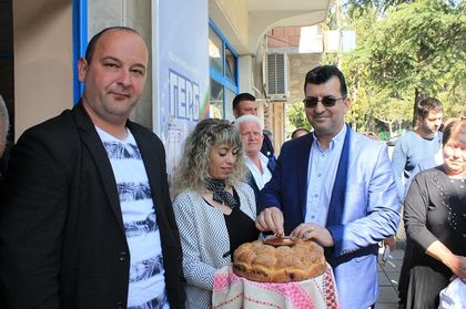 Европейски избори 2019: Кандидатът за евродепутат Асим Адемов в Черноочене: Управлението на ГЕРБ е пример за толерантност и подкрепа към всички български граждани