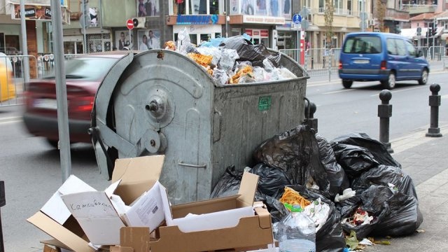 60 пловдивчани отнесоха глоби за безразборно хвърлен боклук